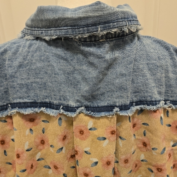 BiBi Blue Floral Denim Oversized Button Up Shirt Rustic - Picture 5 of 9